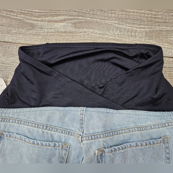 NWT - Maternity Jeans sz 8 - Picture 7 of 7
